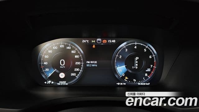 Volvo V60 Cross Country 2019 — ფოტო 8/20