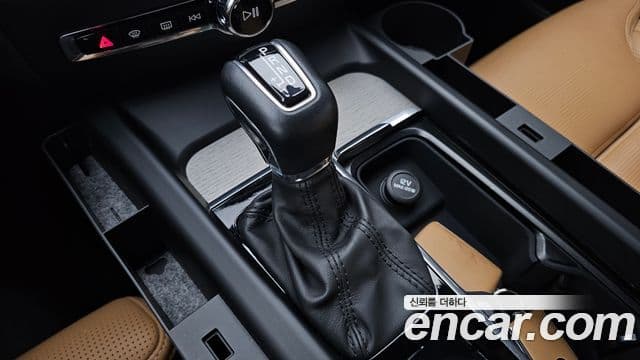Volvo V60 Cross Country 2019 — ფოტო 9/20