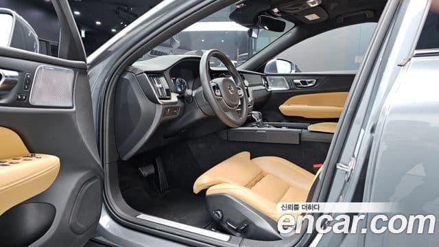 Volvo V60 Cross Country 2019 — ფოტო 10/20