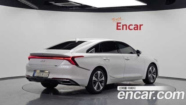 Kia K8 2021 — Şəkil 2/20