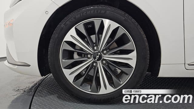 Kia K8 2021 — ფოტო 5/20