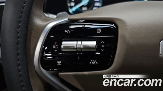 Kia K8 2021 — Photo 7/38