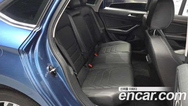 Volkswagen Jetta 2020 — ფოტო 11/20