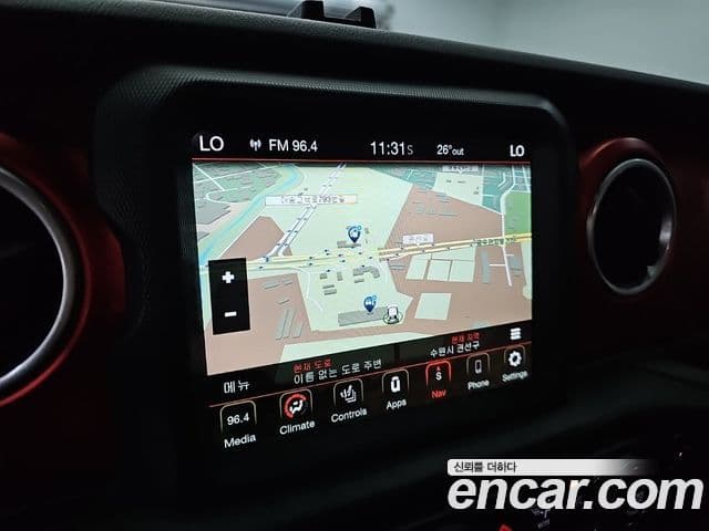 Jeep Gladiator 2021 — фото 12 из 18