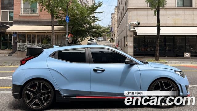 Hyundai Veloster 2021 — ფოტო 7/20