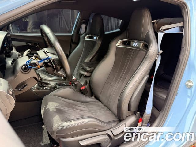 Hyundai Veloster 2021 — фото 11 из 20