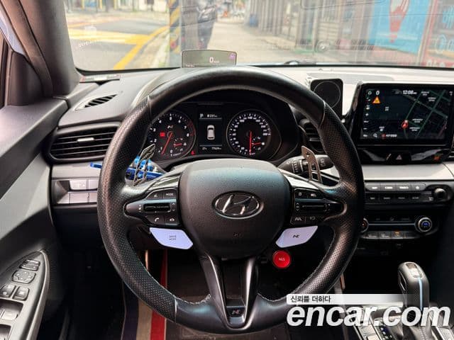 Hyundai Veloster 2021 — фото 13 из 20