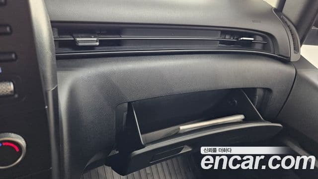 Hyundai Staria 2021 — Şəkil 18/32