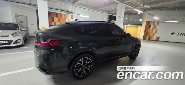 BMW X4 2023 — фото 4 из 7