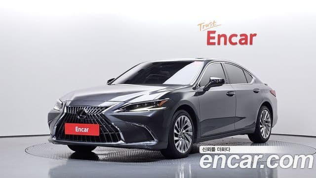 Lexus ES300h 2023 — ფოტო 1/20