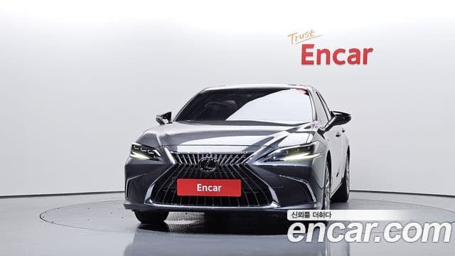 Lexus ES300h 2023 — ფოტო 3/20