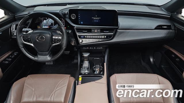 Lexus ES300h 2023 — Şəkil 7/20