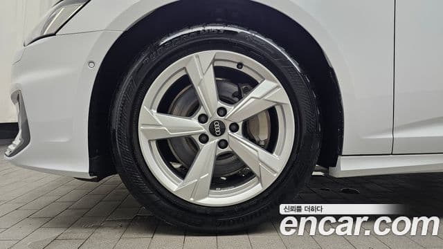 Audi A6 2021 — ფოტო 5/20