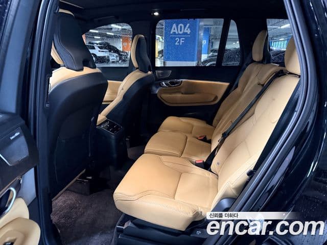 Volvo XC90 2024 — Photo 18/20