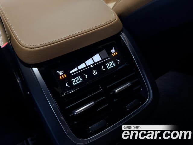 Volvo XC90 2024 — Photo 10/20
