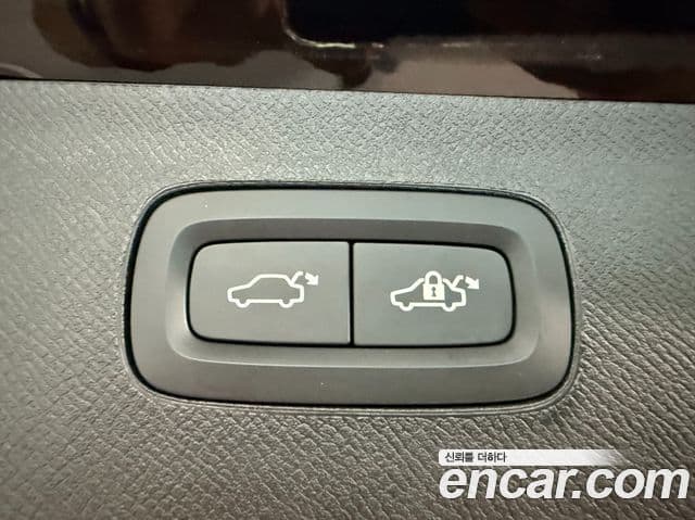 Volvo XC90 2024 — Photo 8/20