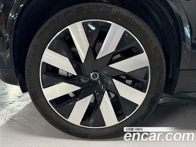 Volvo XC90 2024 — Photo 1/20