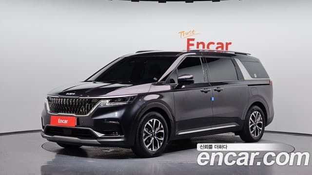 Kia Carnival 2023 — ფოტო 1/20