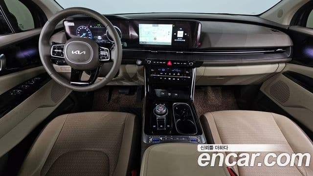 Kia Carnival 2023 — ფოტო 7/20