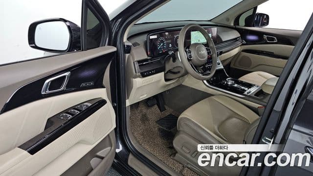 Kia Carnival 2023 — ფოტო 10/20