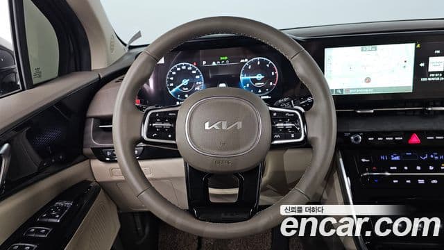 Kia Carnival 2023 — ფოტო 12/20