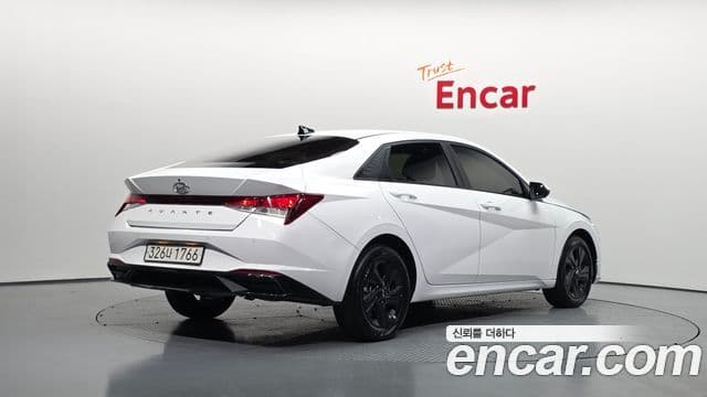 Hyundai Avante 2023 — Фото 2/20