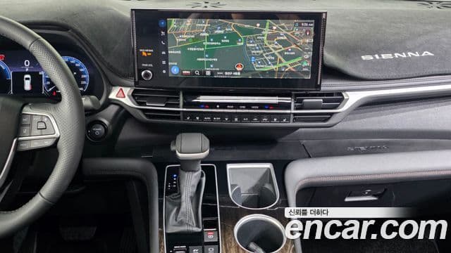 Toyota Sienna 2025 — ფოტო 14/20