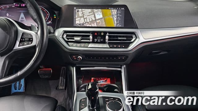 BMW 3 Series 2022 — фото 17 из 20