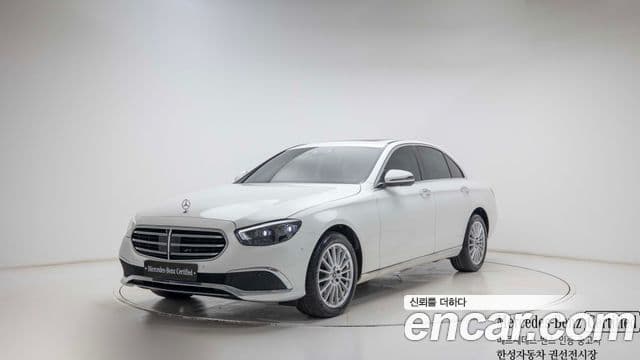 Mercedes-Benz E-Class 2023 — Şəkil 10/20