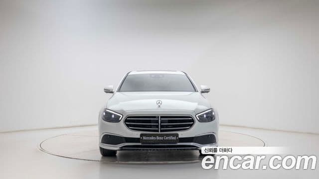 Mercedes-Benz E-Class 2023 — Şəkil 2/20