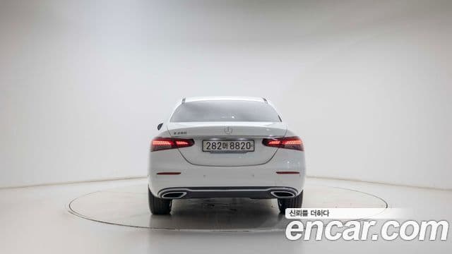 Mercedes-Benz E-Class 2023 — Şəkil 3/20