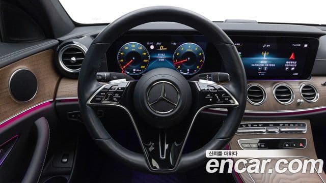 Mercedes-Benz E-Class 2023 — Şəkil 20/20