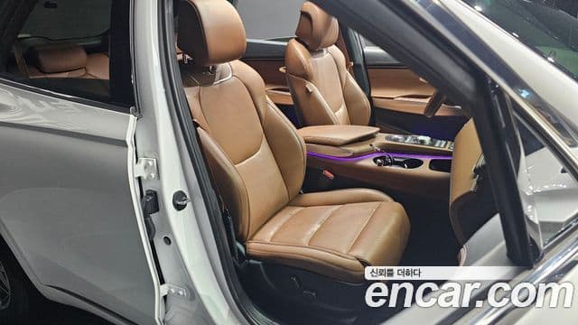 Genesis GV70 2021 — Şəkil 12/20
