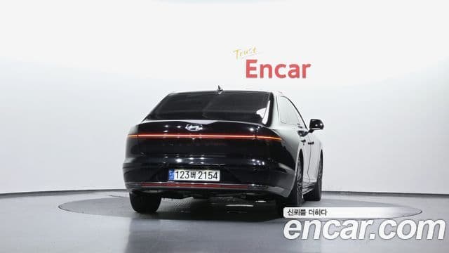 Hyundai Grandeur 2023 — ფოტო 4/20