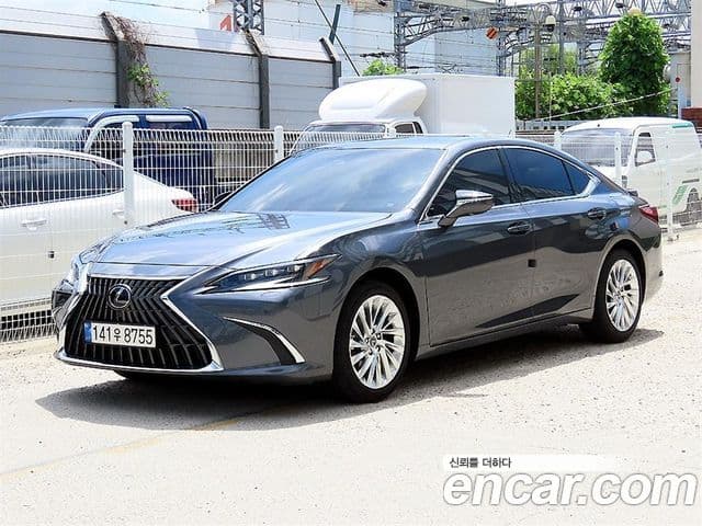 Lexus ES300h 2024 — ფოტო 9/20