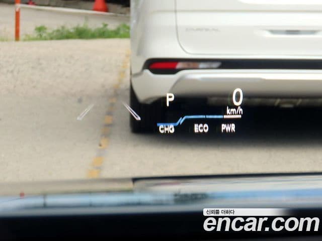 Lexus ES300h 2024 — ფოტო 8/20