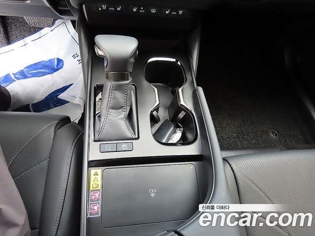 Lexus ES300h 2024 — ფოტო 11/20