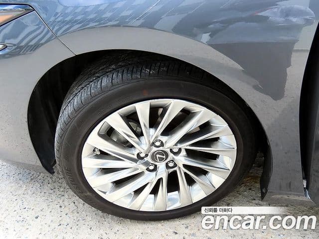 Lexus ES300h 2024 — ფოტო 20/20