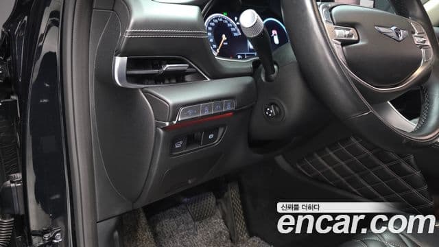 Genesis GV80 2020 — ფოტო 13/20