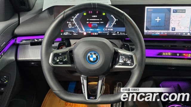 BMW 5 Series 2025 — Photo 8/20