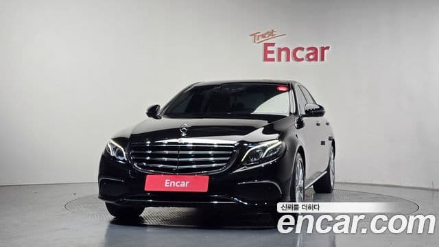 Mercedes-Benz E-Class 2019 — ფოტო 3/20