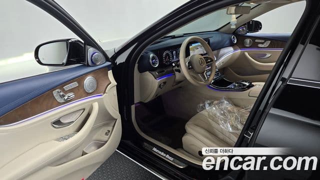 Mercedes-Benz E-Class 2019 — ფოტო 10/20