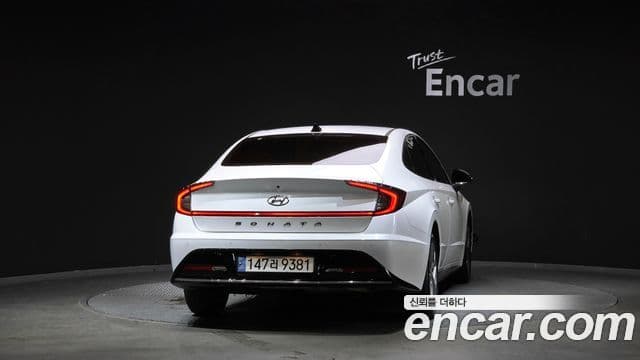 Hyundai Sonata 2022 — ფოტო 3/20