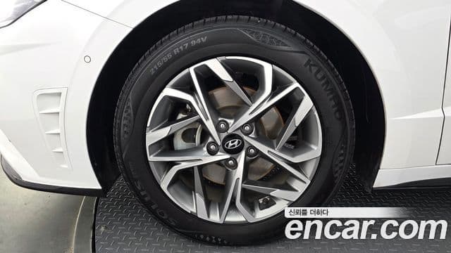 Hyundai Sonata 2022 — ფოტო 4/20