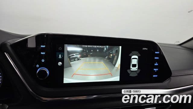 Hyundai Sonata 2022 — ფოტო 14/20