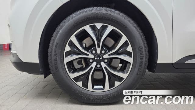 Kia Carnival 2022 — Фото 5/20