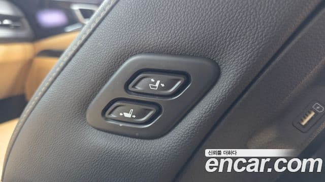 Kia Carnival 2022 — Фото 17/20