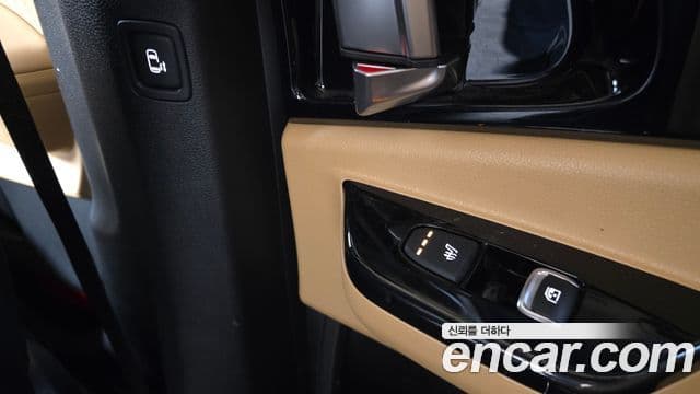 Kia Carnival 2022 — Фото 18/20