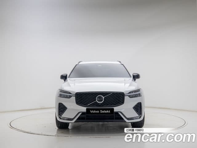 Volvo XC60 2026 — ფოტო 1/19