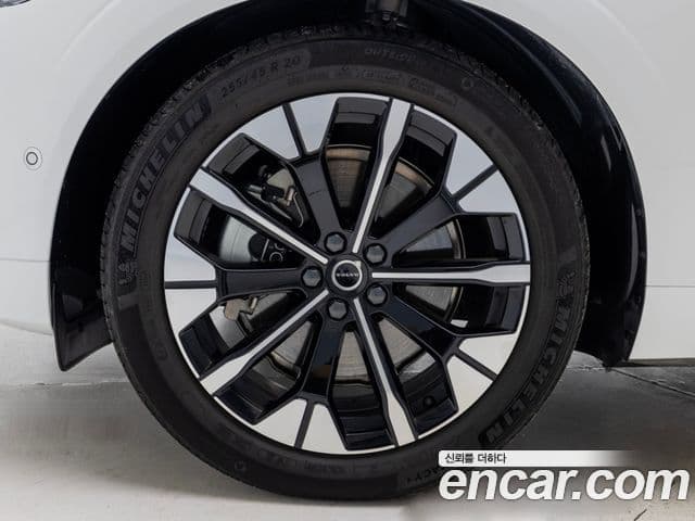 Volvo XC60 2026 — ფოტო 5/19